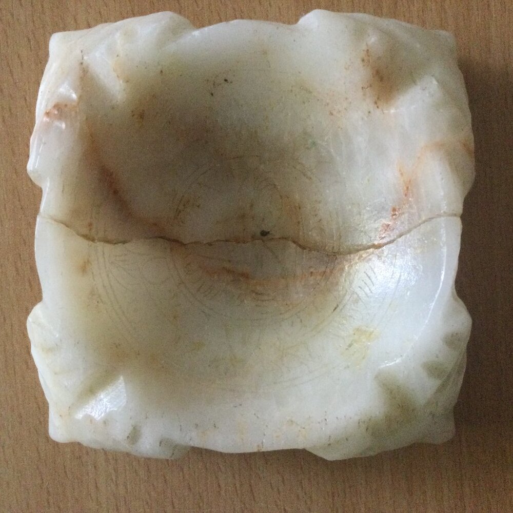 Vintage carved white stone ashtray paper weight lucky happy sheep design cracked